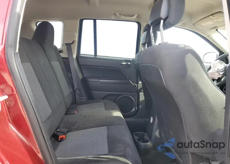 2016 Jeep Compass Sport z USA, uszkodzony, nr VIN 1C4NJDBB7GD778954